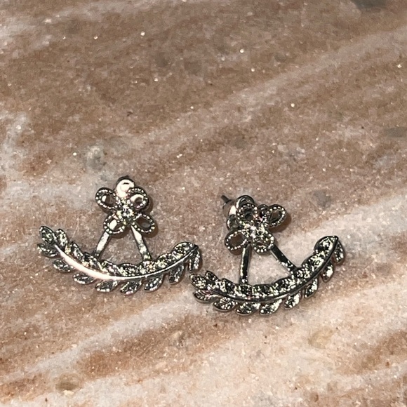 Silver Floral Earrings - Picture 1 of 1